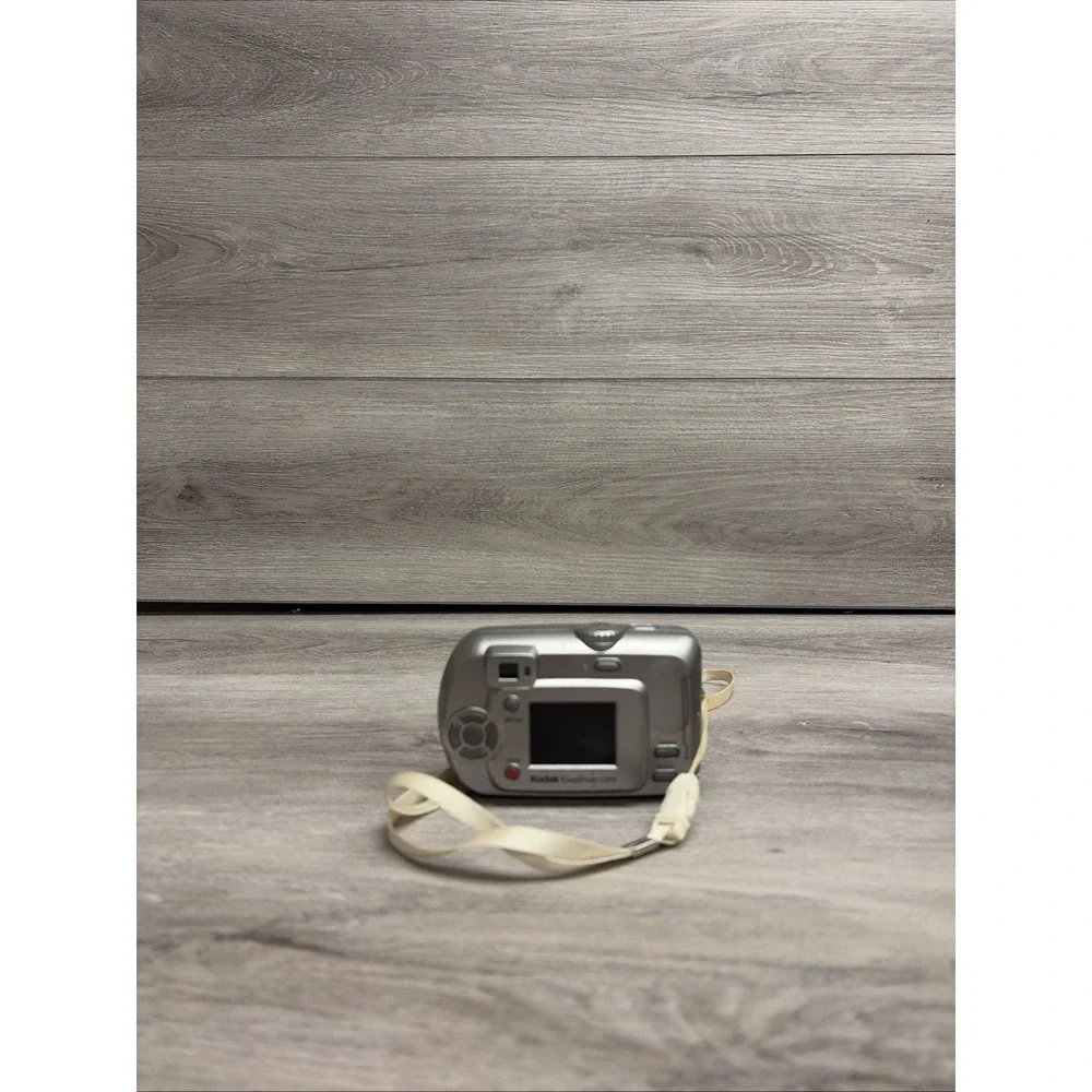Kodak‎ EasyShare C310 4.0MP Digital Camera Parts Only